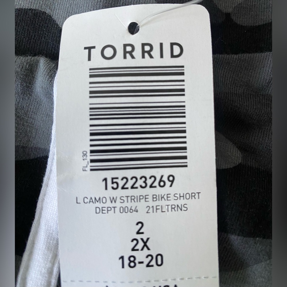 Torrid Bike Shorts Camouflage with White Side Stripe - Picture 9 of 11